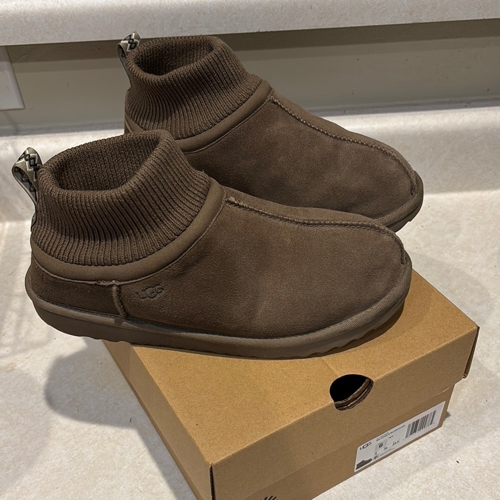 UGG Classic Ultra Stretch Cuff